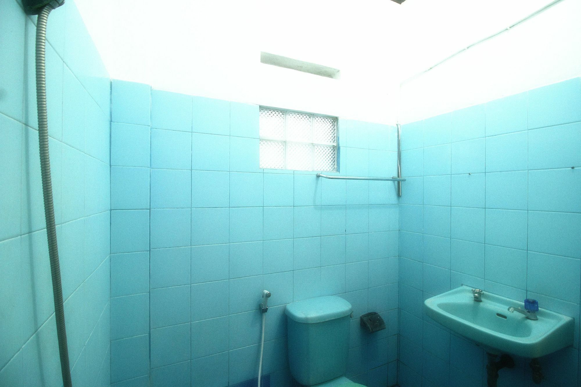 Dua Dara Inn Kuta ليجيان المظهر الخارجي الصورة