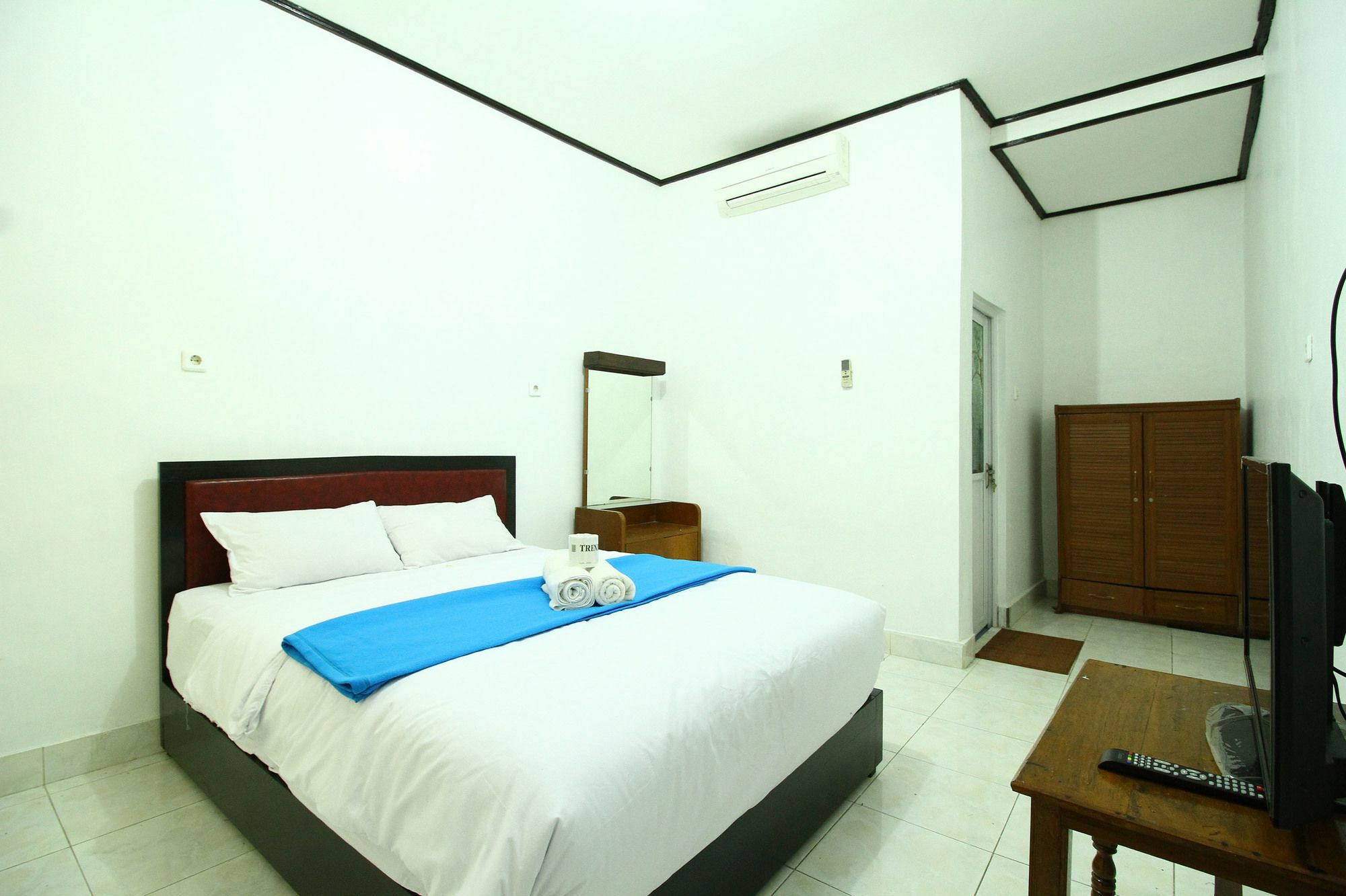 Dua Dara Inn Kuta ليجيان المظهر الخارجي الصورة