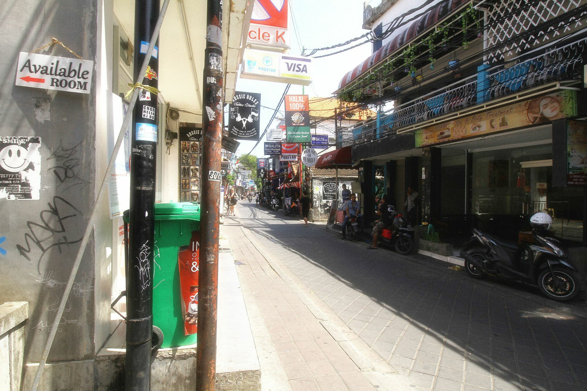 Dua Dara Inn Kuta ليجيان المظهر الخارجي الصورة
