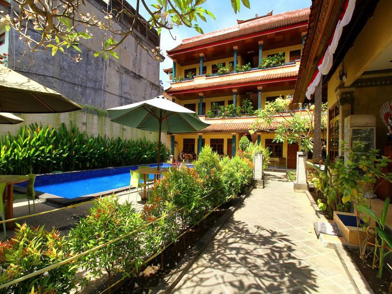 Dua Dara Inn Kuta ليجيان المظهر الخارجي الصورة