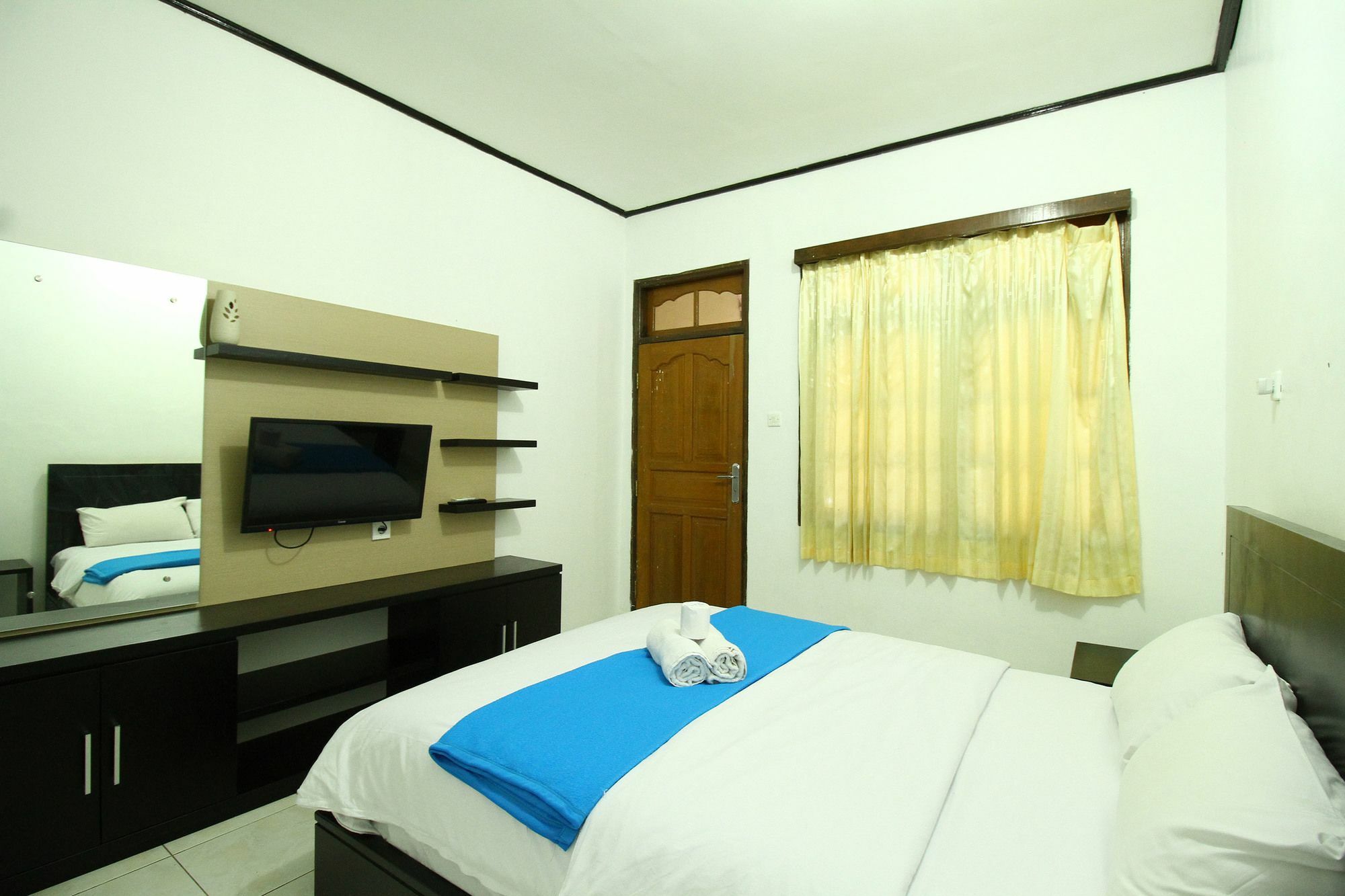 Dua Dara Inn Kuta ليجيان المظهر الخارجي الصورة